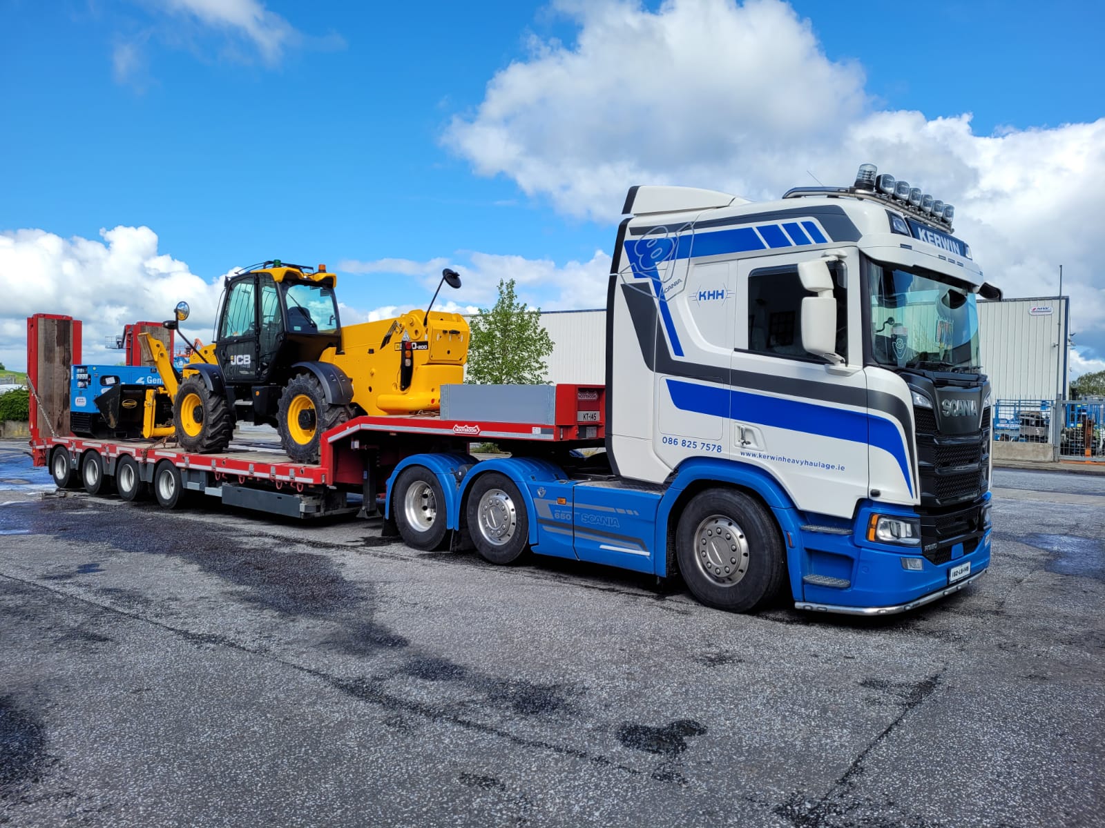 Another JCB 20 meter SOLD... Low hour Ex-Rental.....now on its way to the customer